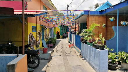 Rainbow-Village-18