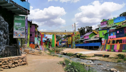 Rainbow-Village-29
