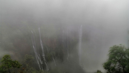 Tumpak-Sewu-7