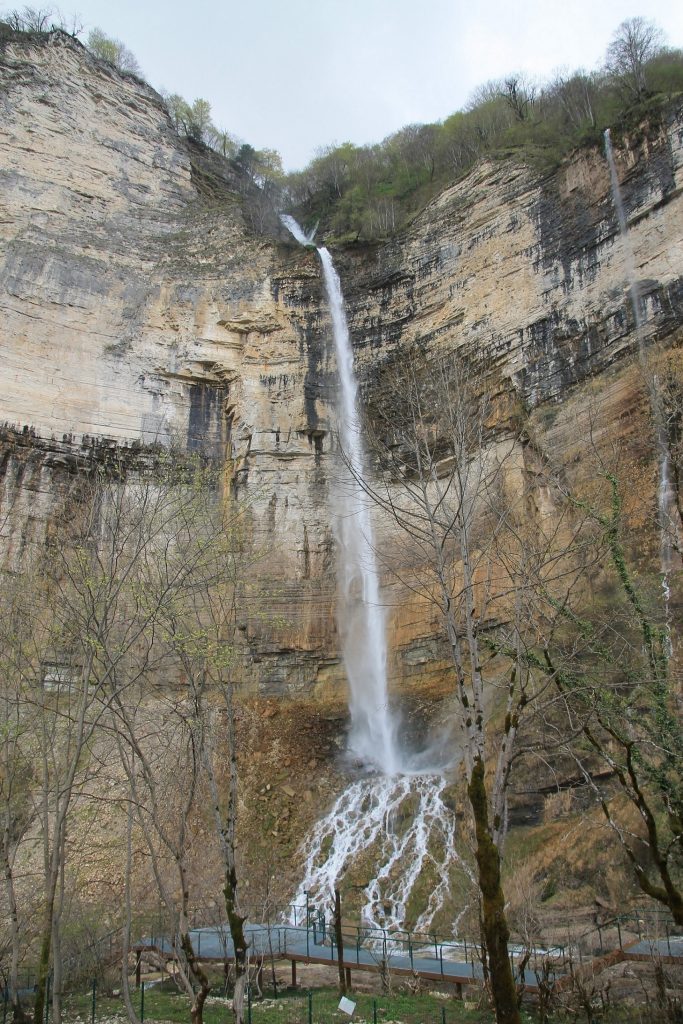 Kinchkha Waterfall