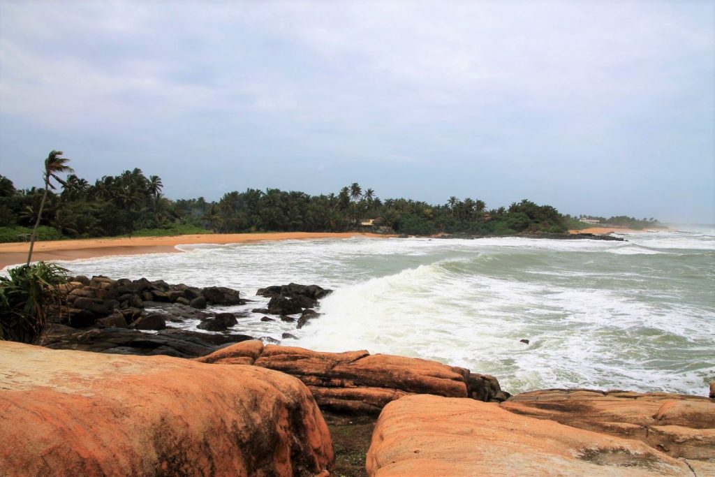 Dodanduwa harbour Hikkaduwa