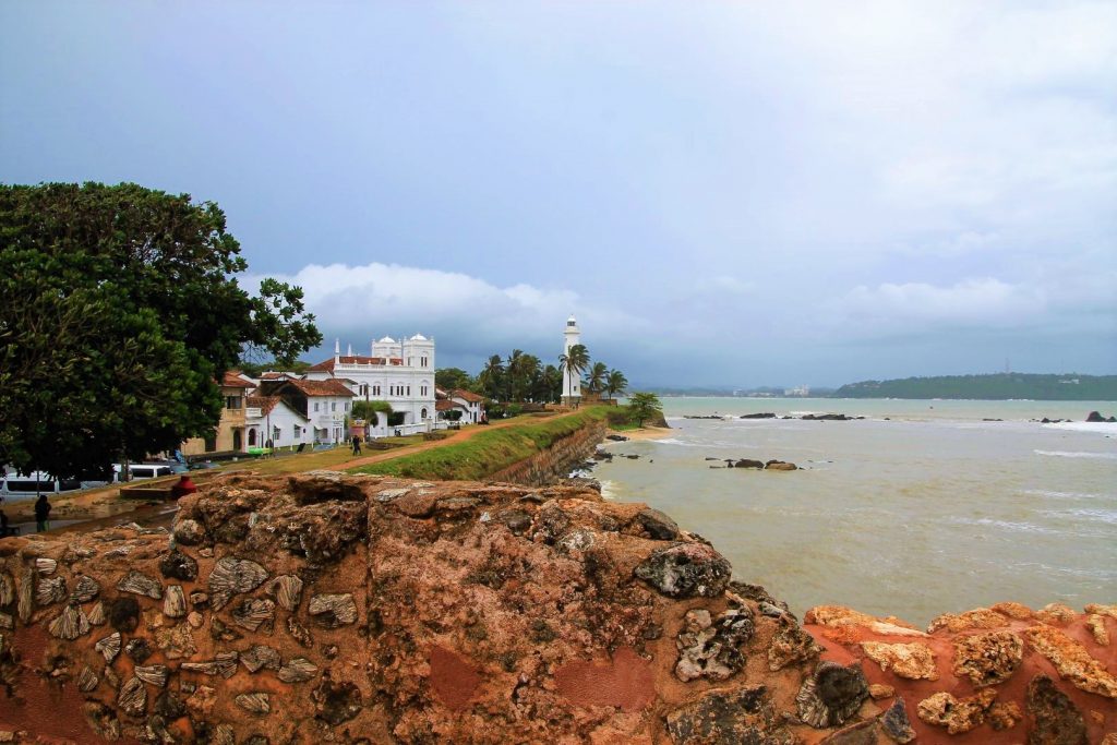 Lighthouse and mosque in Galle Fort